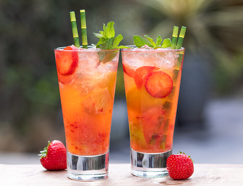 strawberry mojito cocktail
