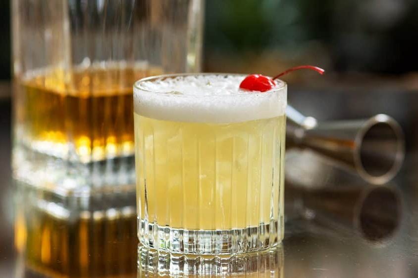 whiskey sour cocktail