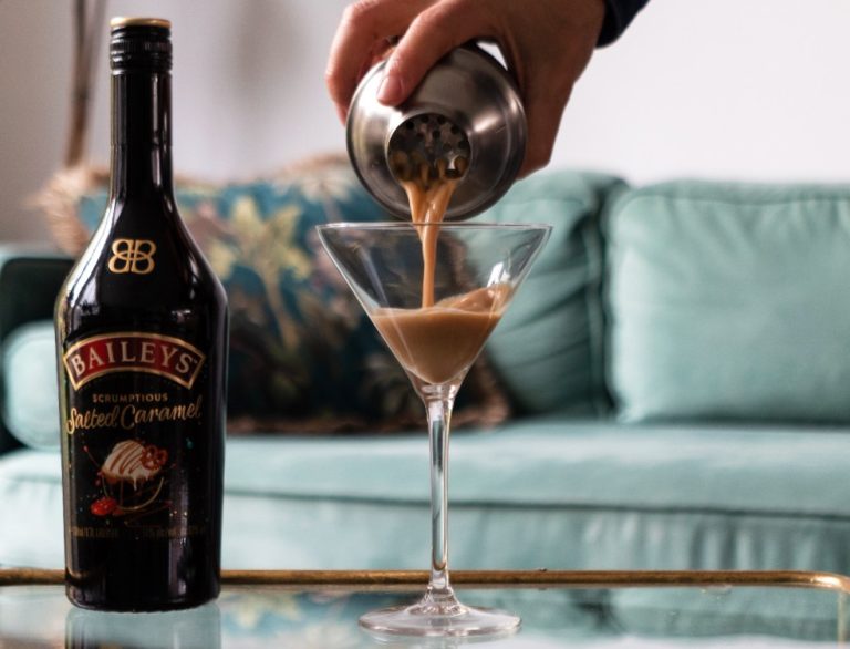 Salted Caramel Espresso Martini Cocktailicious.nl